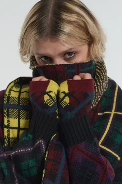 Accessories^The Ragged Priest Ragdoll Gloves