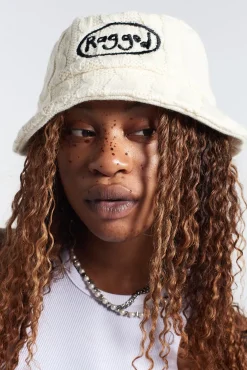 Accessories^The Ragged Priest Ragged Cable Bucket Hat