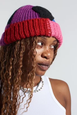 Accessories^The Ragged Priest Skull Beanie