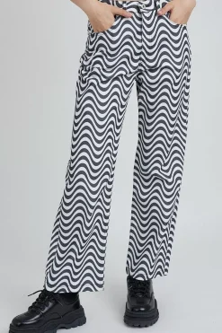 Jeans^The Ragged Priest Wave Jean - White